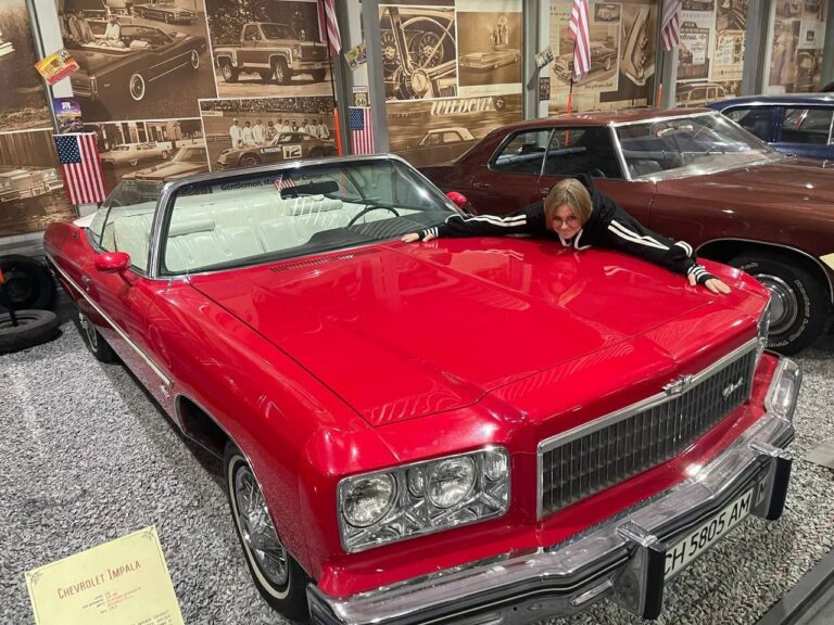 Фестиваль ретро автомобілів: подорож у минуле на колесах